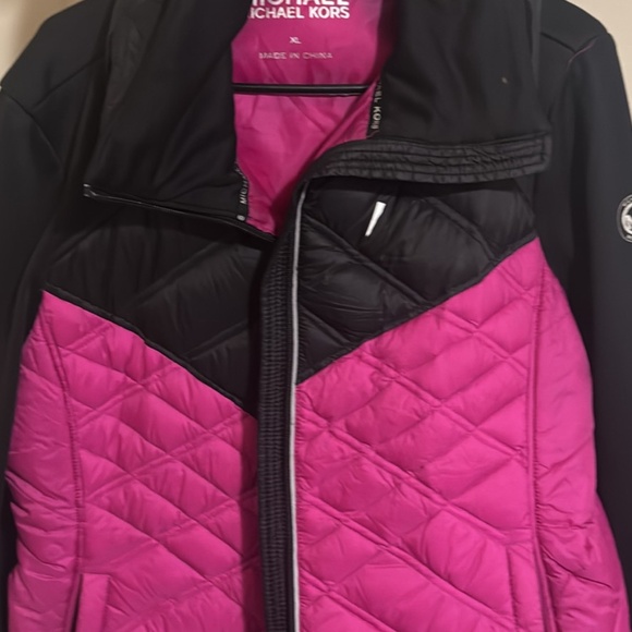 Woman’s jacket - Picture 3 of 3